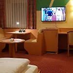 Hotel Hotel-restaurant Froehlich 3*