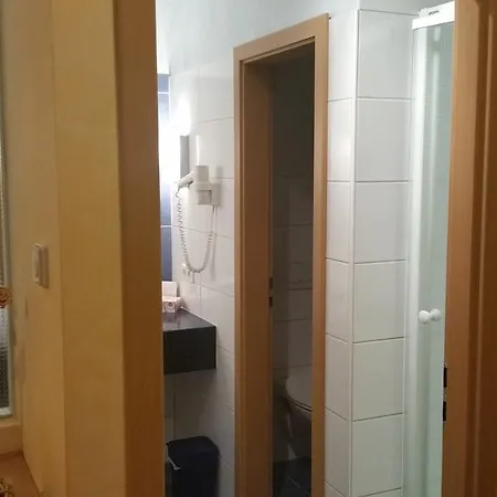 Otel Hotel-restaurant Froehlich