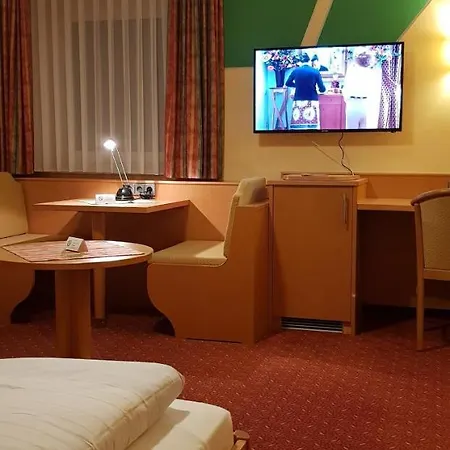 Hotel Hotel-restaurant Froehlich 3*