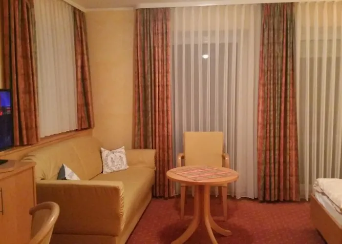 Otel Hotel-restaurant Froehlich 3*