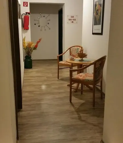 福利池酒店及餐厅 凯撒斯劳滕