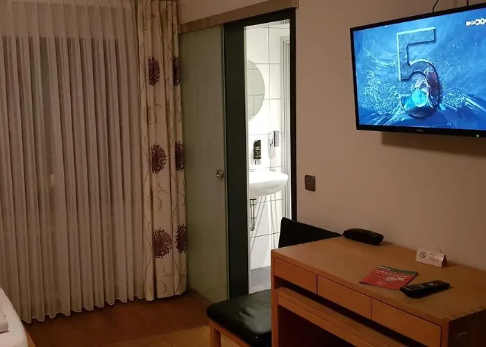 酒店 福利池酒店及餐厅 凯撒斯劳滕