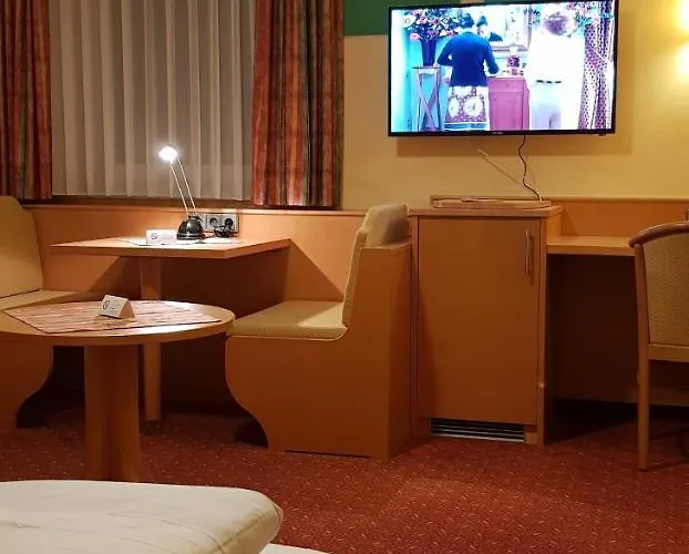 Otel Hotel-restaurant Froehlich 3*